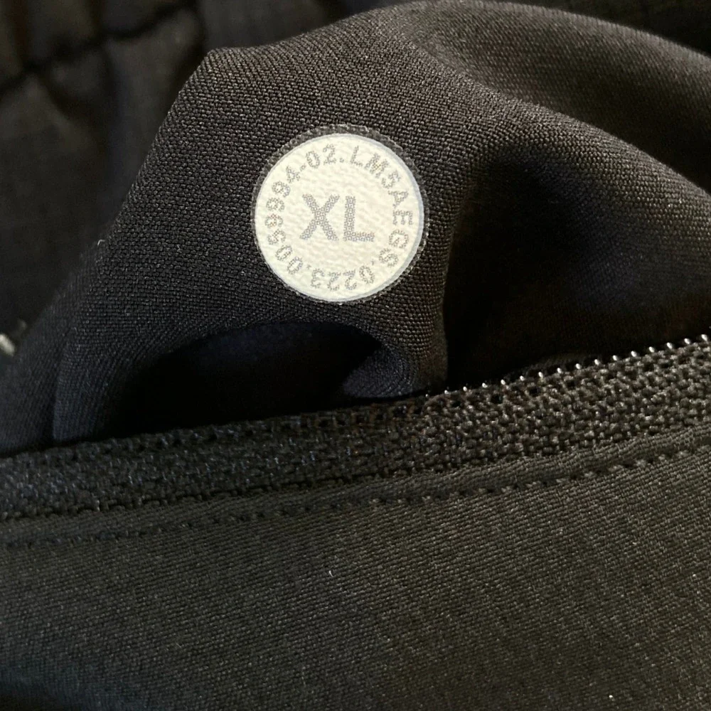 Lululemon License to Train Jogger Black (Size XL)